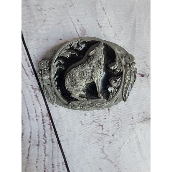 Vintage 1996 Detailed Siskiyou Buckle Company Baying Howling Wolf Belt Buckle - Picture 1 of 7